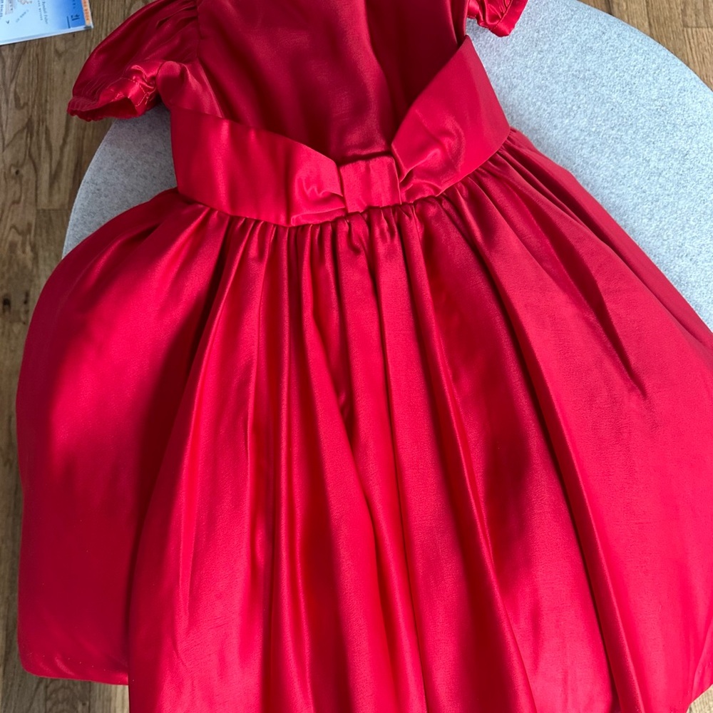 Chic Red Evening Gown